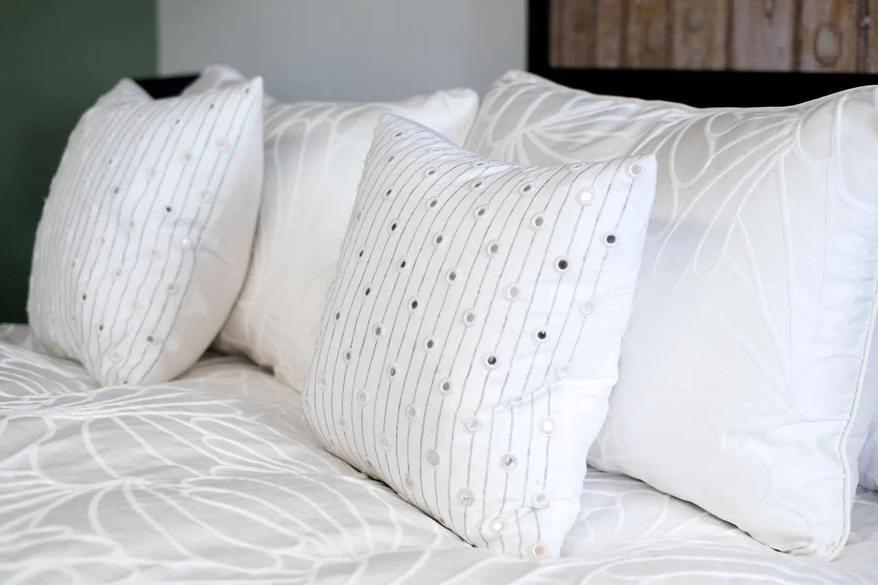 ガンジス Armand Heights Bed & Breakfast 5*,